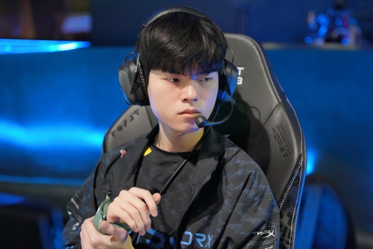 然而比赛并 然而比赛并