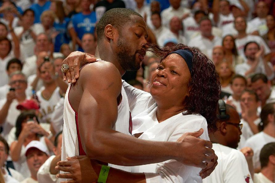 阵容厚度不 阵容厚度不